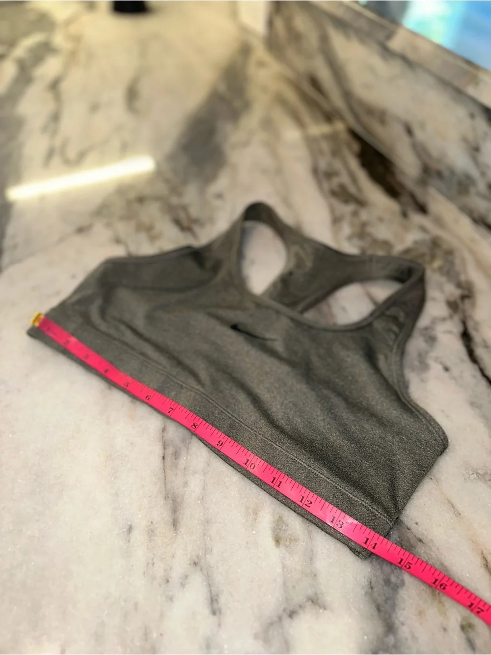 Nike Size Large Women's Gray Racerback Sports Bra - Supportive Athletic Comfort